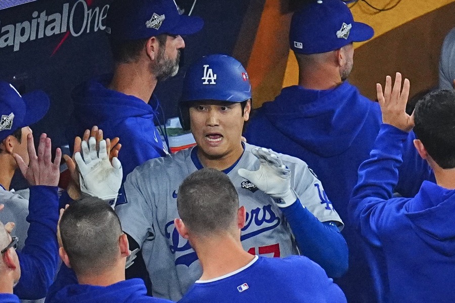 ブルージェイズ戦で本塁打を放ったドジャース・大谷翔平【写真：荒川祐史】