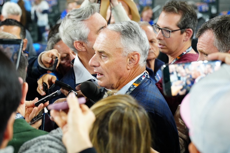 MLBのロブ・マンフレッドコミッショナー【写真：荒川祐史】