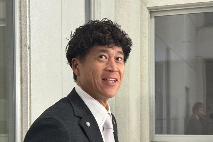 花巻東高を訪れたソフトバンク・城島健司CBO【写真：宮脇広久】