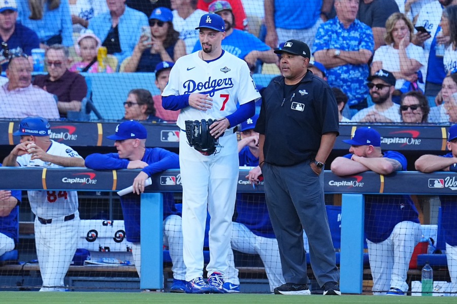 ブルージェイズ戦に先発したドジャースのブレイク・スネル【写真：荒川祐史】