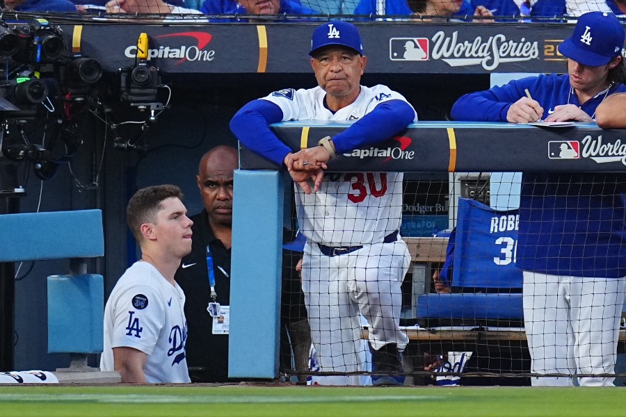 Bジェイズ戦の指揮を執ったドジャースのデーブ・ロバーツ監督【写真：荒川祐史】