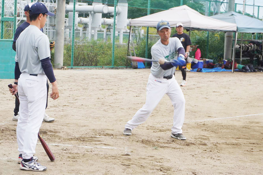 東海中央ボーイズの内野ノックの様子【写真：尾辻剛】