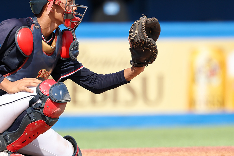 捕手技術の見せ所となる「初球の入り方」とは(写真はイメージ)
