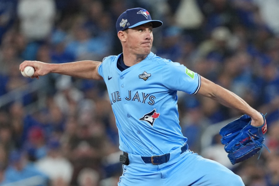 51が入った帽子をかぶってプレーしたブルージェイズのクリス・バシット【写真：ロイター】