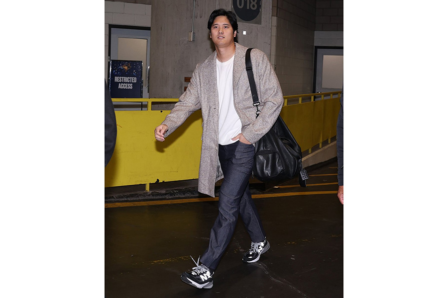 球場入りする大谷翔平【写真：MLB公式Xより】