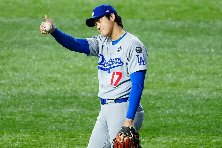 試合前に練習を行うドジャース・大谷翔平【写真:荒川祐史】