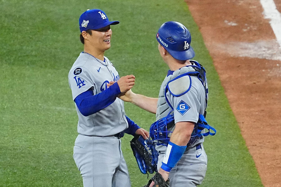 満塁のピンチを凌いだドジャース・山本由伸【写真：荒川祐史】