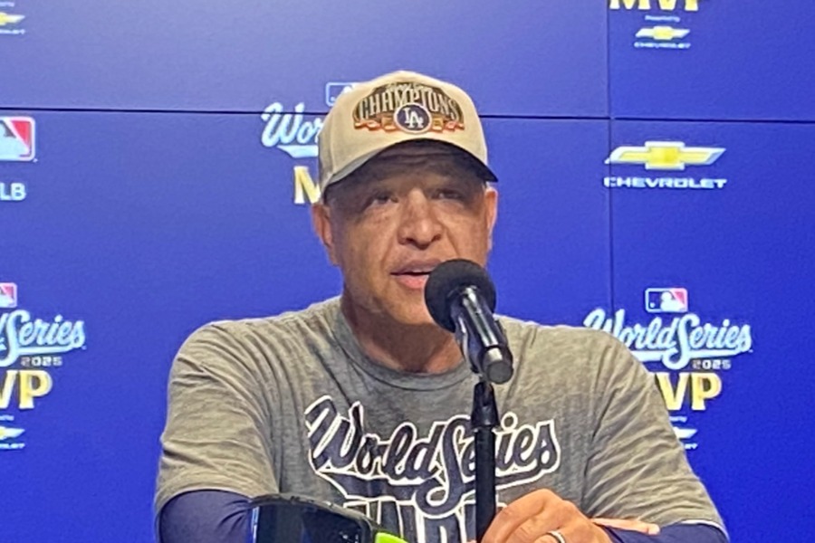 ドジャースのデーブロバーツ監督【写真：真柴健】