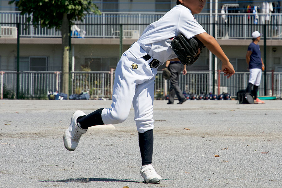 球速アップにも繋がる着地足の重要なポイントとは（写真はイメージ）