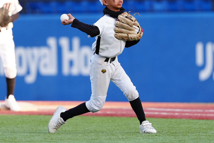 リリースポイントの感覚を掴む“ボールトレーニング”とは（写真はイメージ）