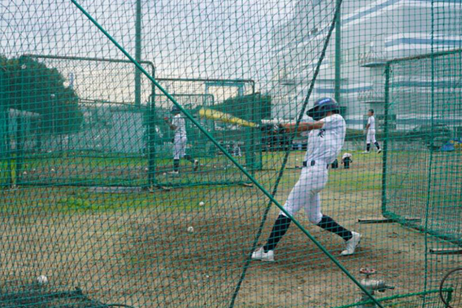 打撃ゲージで打ち込む東海中央ナイン【写真:尾辻剛】