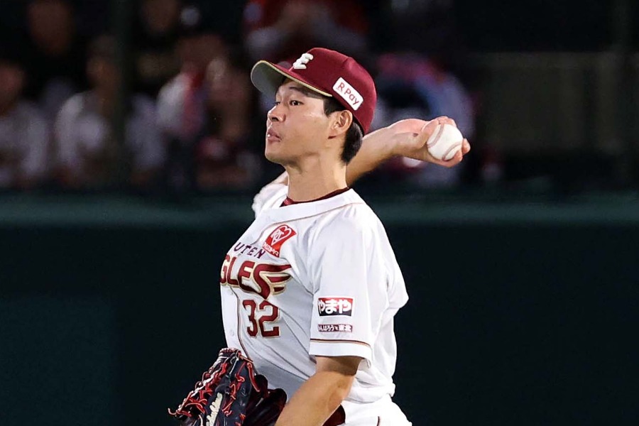 楽天・中島大輔【写真:栗木一考】