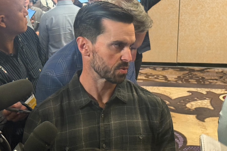 取材に応じるドジャースのブランドン・ゴームズGM【写真:上野明洸】