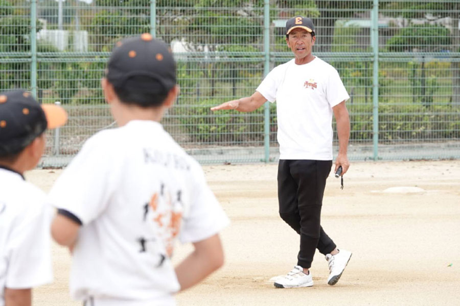 枝吉パワーズ・武村孝幸監督【写真：橋本健吾】