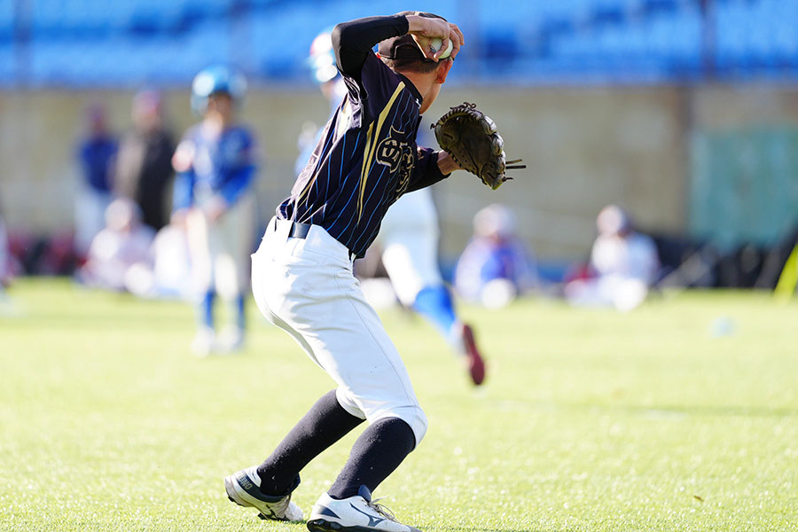 素早い握り替えが身につく守備ドリルとは（写真はイメージ）