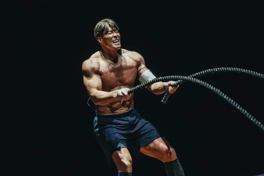 SNSで筋肉を公開した糸井嘉男氏（写真はスクリーンショット）