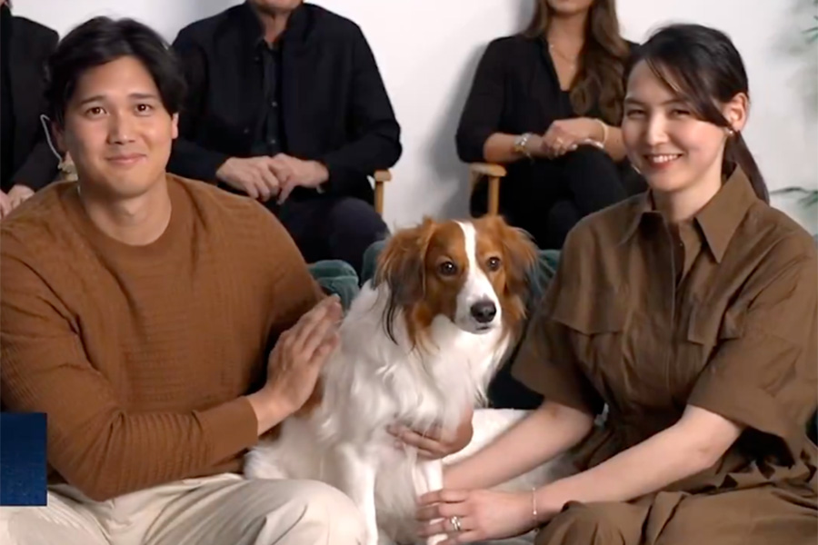 MVP受賞を家族で喜ぶドジャース・大谷翔平【写真：MLB公式Xより（投稿をスクリーンショット）】