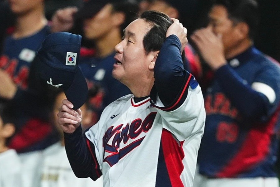 韓国代表のユ・ジヒョン監督【写真:小林靖】