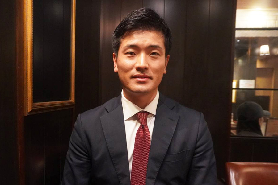 現在は外資系保険会社で働く後藤氏【写真：尾辻剛】