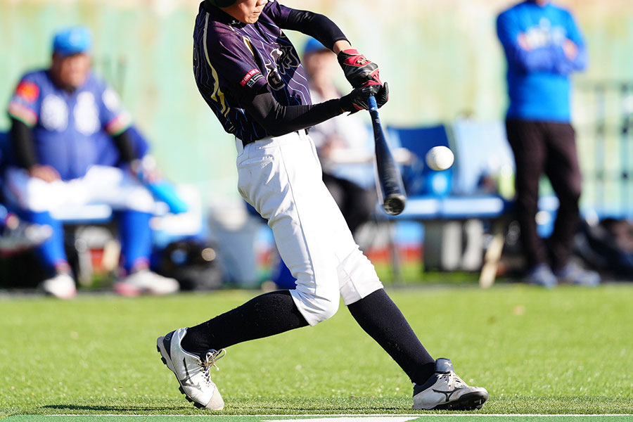 飛距離アップに繋がる3段階の素振りとは（写真はイメージ）