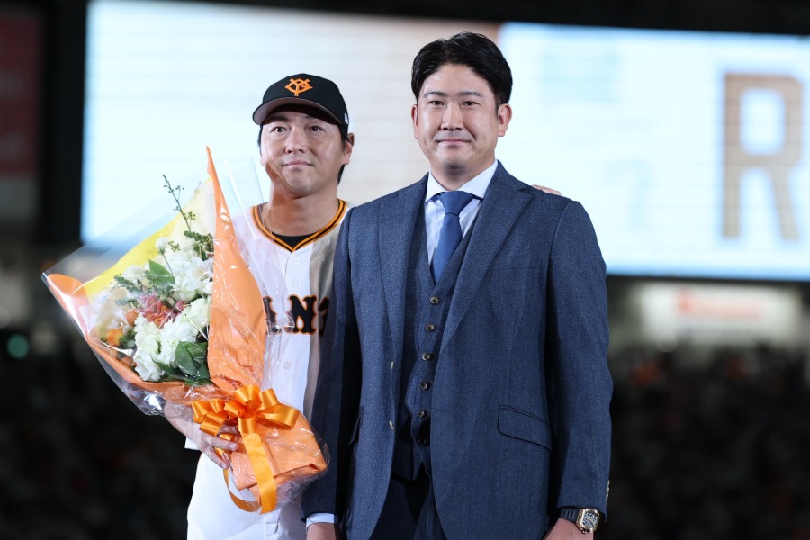 引退セレモニーに訪れたオリオールズ・菅野智之【写真:加治屋友輝】