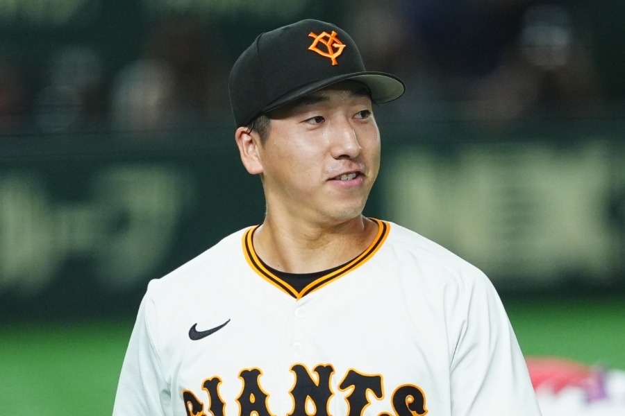 巨人・大勢【写真：小林靖】