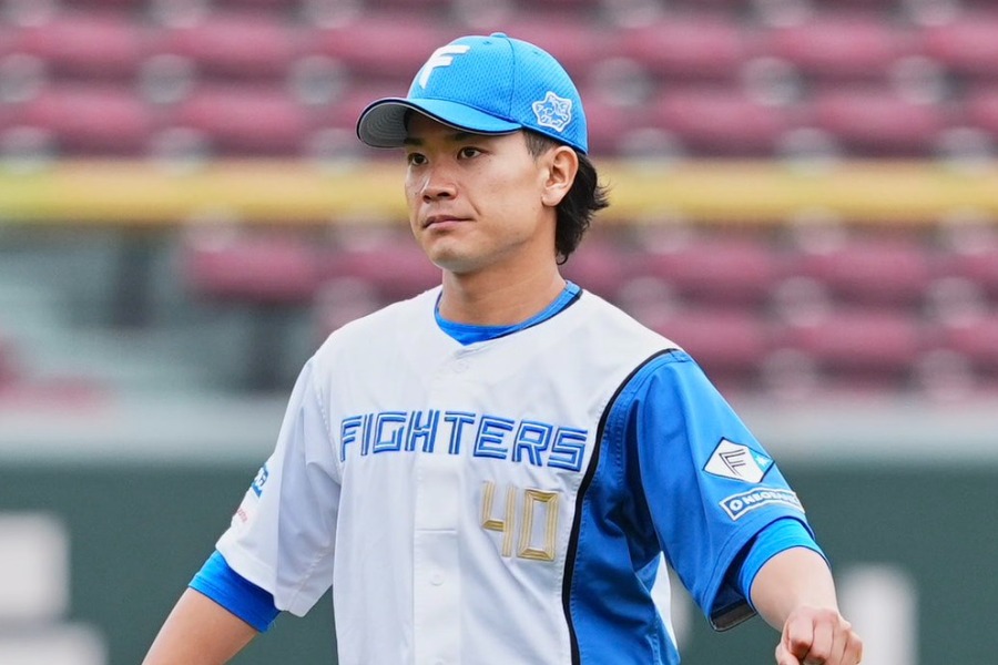 日本ハムと再契約した福田俊【写真:小林靖】