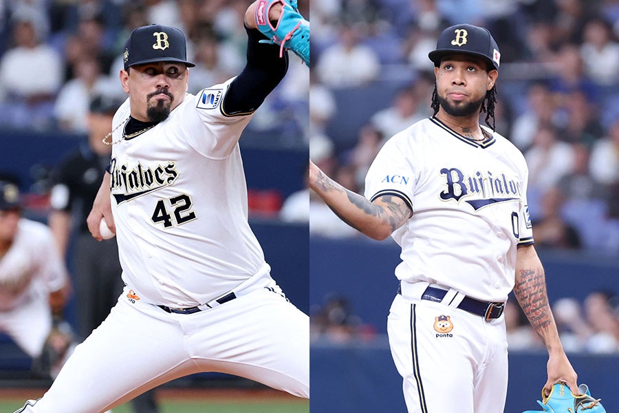 オリックスのアンドレス・マチャド(左)とアンダーソン・エスピノーザ【写真:栗木一考】