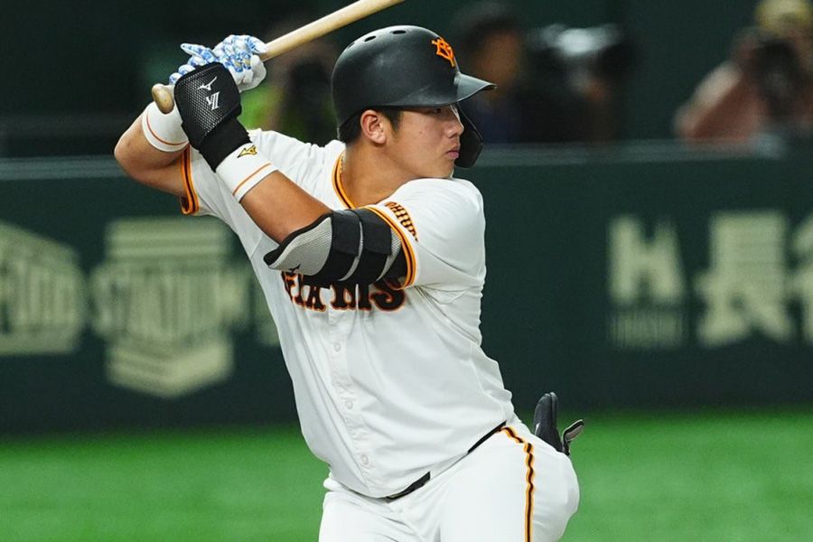 巨人・石塚裕惺【写真:小林靖】