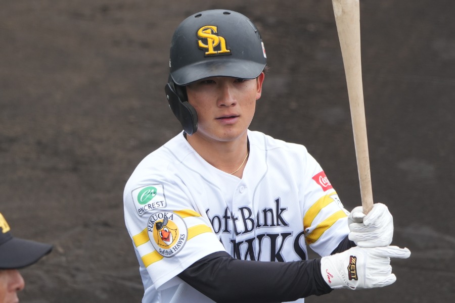 ソフトバンクから戦力外通告を受けた加藤晴空【写真:町田利衣】