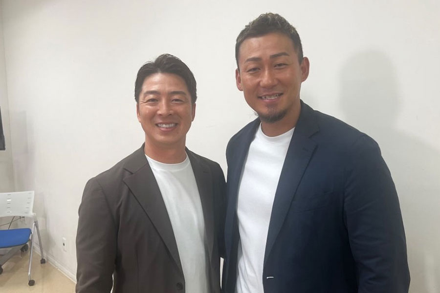 中田翔氏が投稿した美馬学氏との2ショット（画像はスクリーンショット）