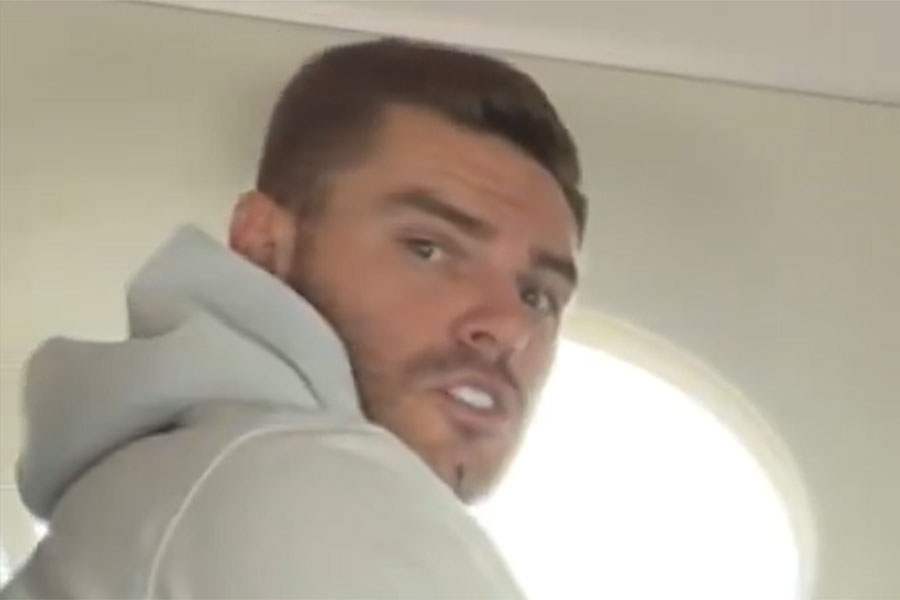 妻のチェルシーさんから質問を受けたドジャースのフレディ・フリーマン【写真提供：ドジャース】