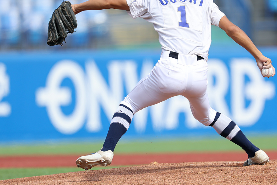 強い球を低めに制球する前足の使い方とは(写真はイメージ)