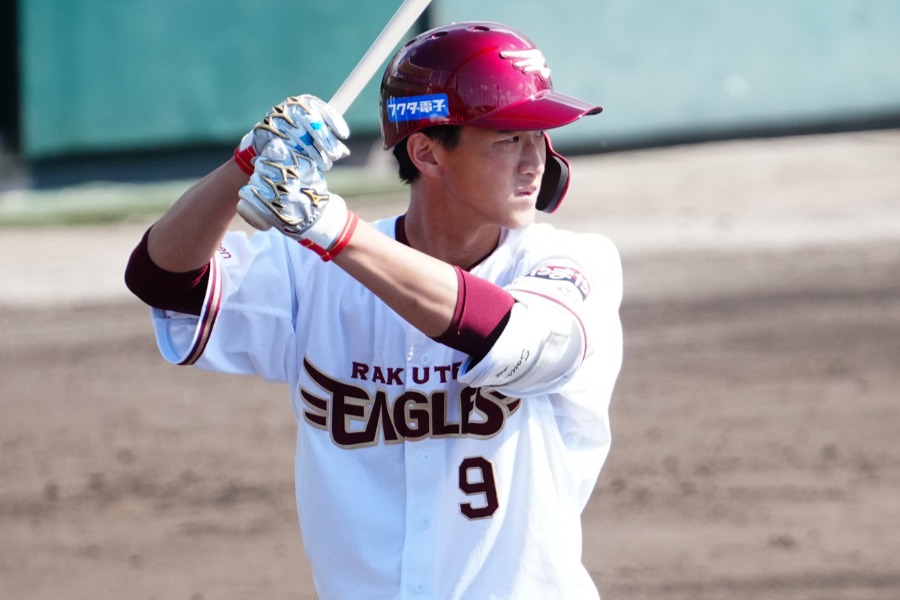 楽天・吉野創士【写真:荒川祐史】