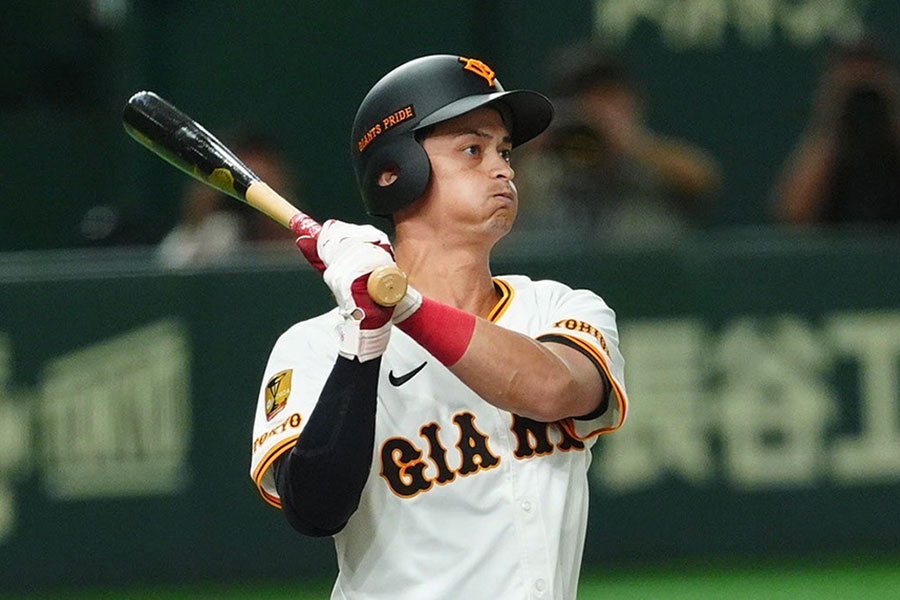 巨人を退団した乙坂智【写真：小林靖】