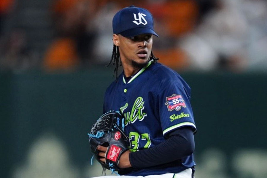 ヤクルト時代のエルビン・ロドリゲス【写真:矢口亨】