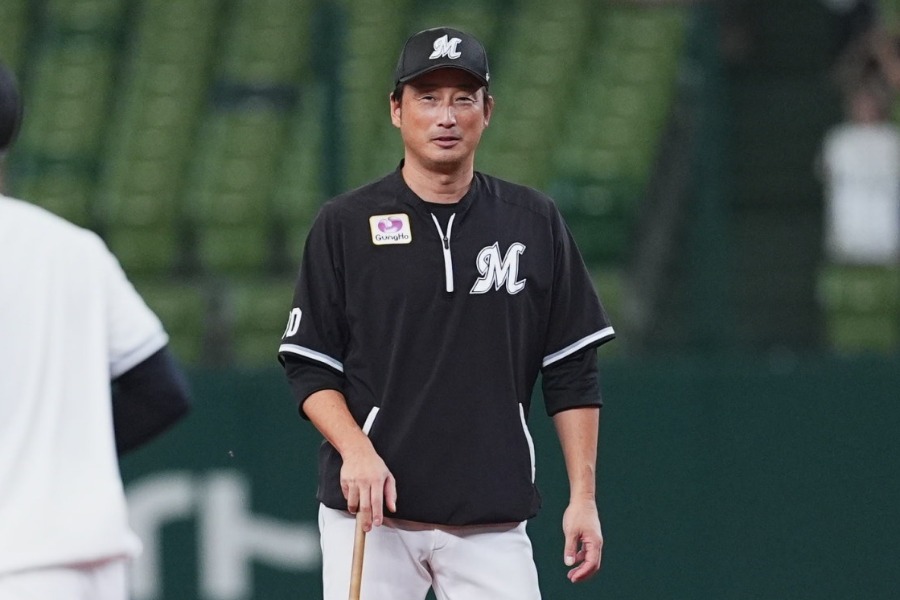 ロッテでチーフ打撃コーチ兼走塁コーチを務めた大塚明氏【写真:小林靖】