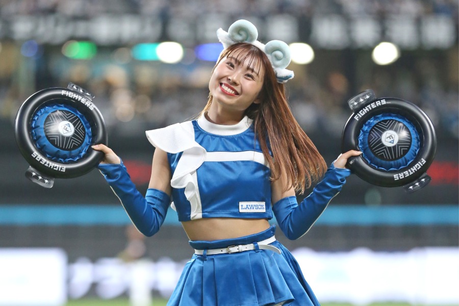 ファイターズガールを卒業する上村優菜【写真提供：産経新聞社】