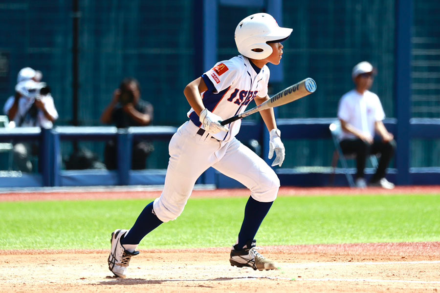 マクドナルド・トーナメント決勝戦で本塁打を放った藤本【写真：小池義弘】