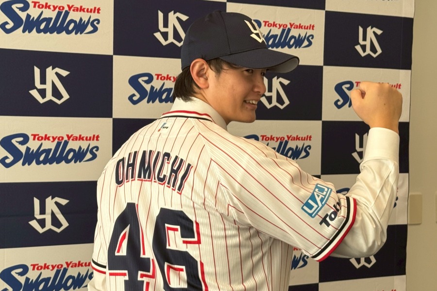 入団会見に出席したヤクルト・大道温貴【写真：町田利衣】