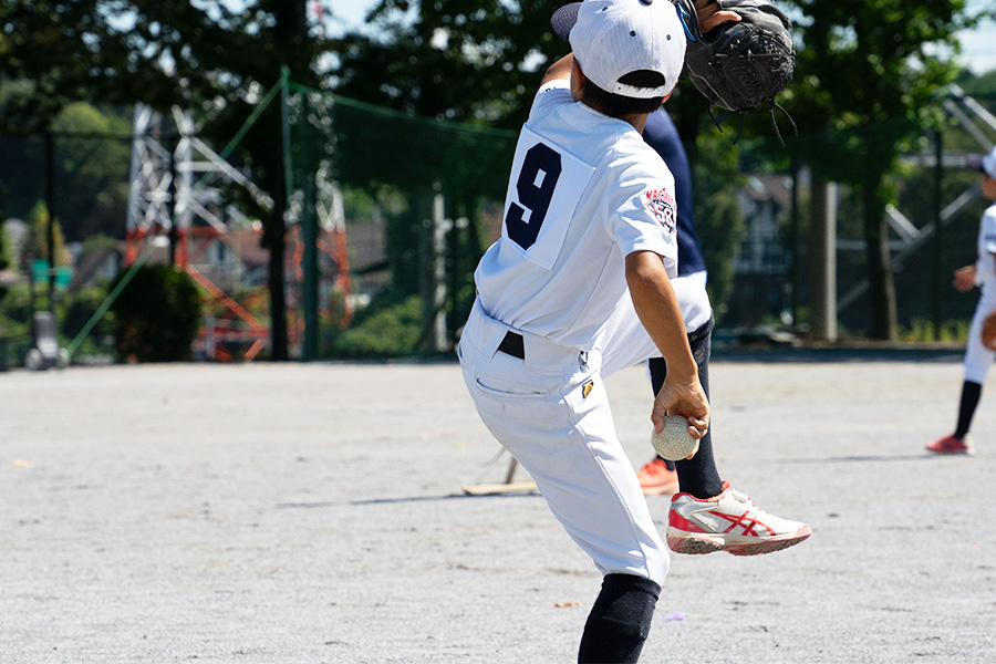 投げ方指導で多くが悩む選手の動作とは（写真はイメージ）