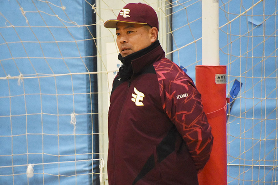 楽天ジュニア・寺岡寛治監督【写真：川浪康太郎】