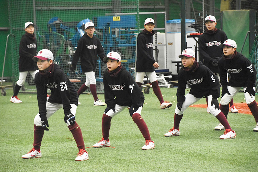 楽天ジュニアの練習の様子【写真：川浪康太郎】