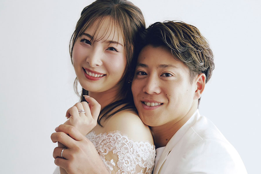 プロゴルファーの鶴岡果恋さん(左)とオリックス・来田涼斗【写真:本人提供】