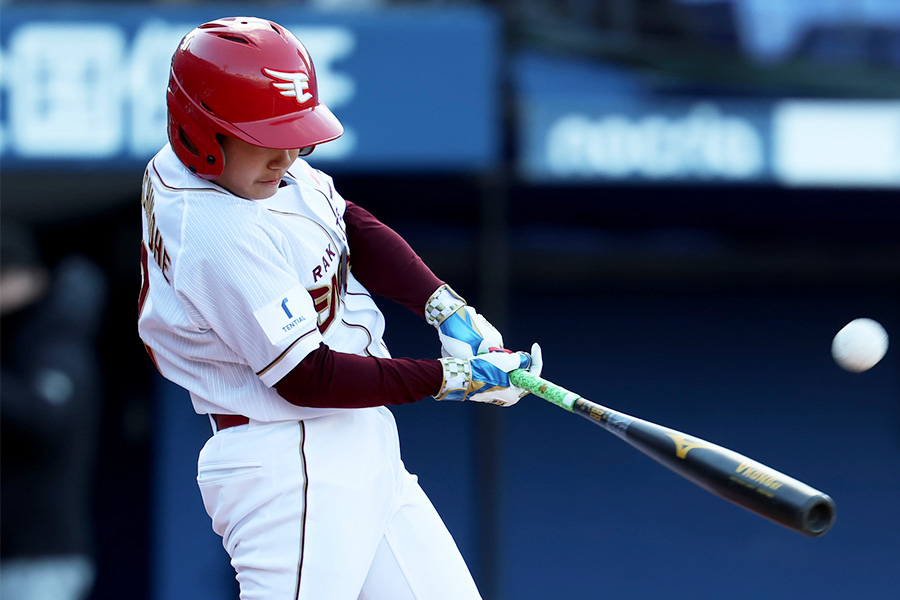 実力を磨き「憧れられる存在になりたい」と語る【写真：加治屋友輝】