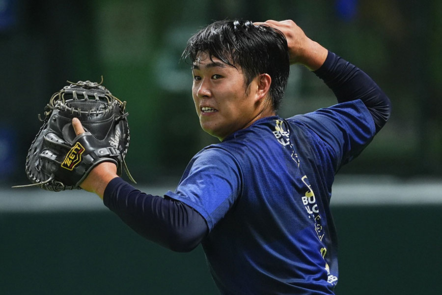 オリックス・堀柊那【写真：小林靖】
