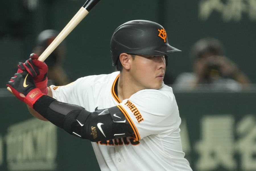 Bジェイズと契約合意に達した岡本和真【写真：岡部直樹】