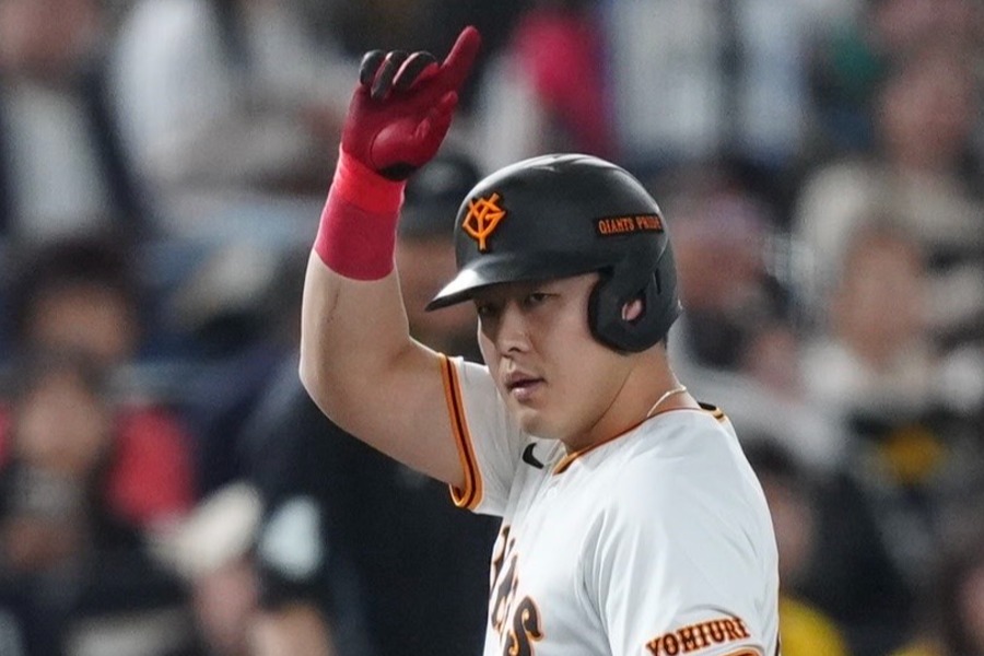 Bジェイズと契約合意したと報じられている岡本和真【写真：矢口亨】