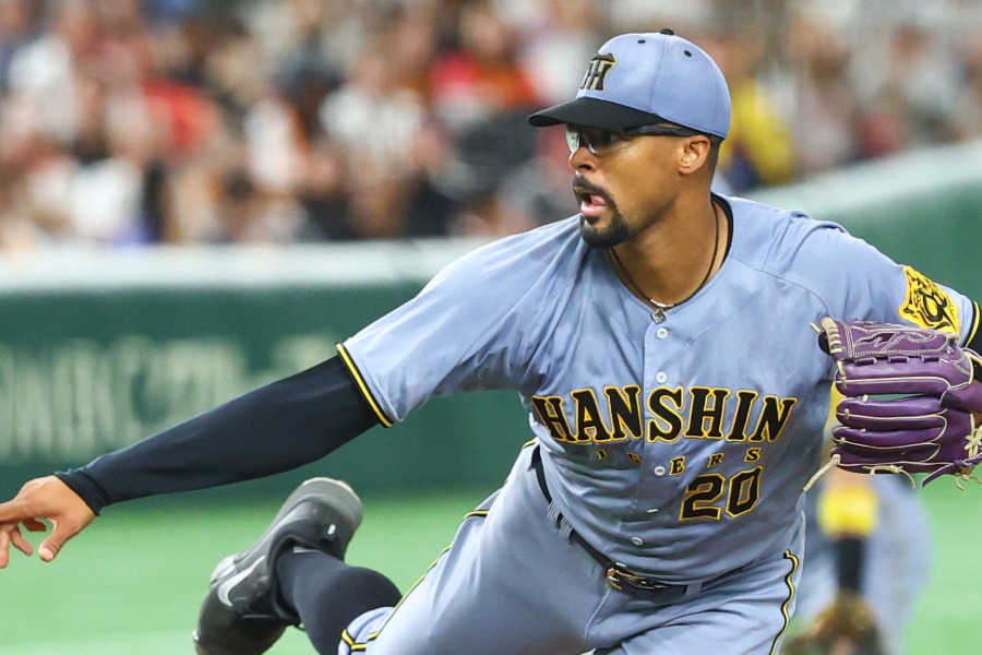 DeNAが獲得を発表したジョン・デュプランティエ【写真：加治屋友輝】