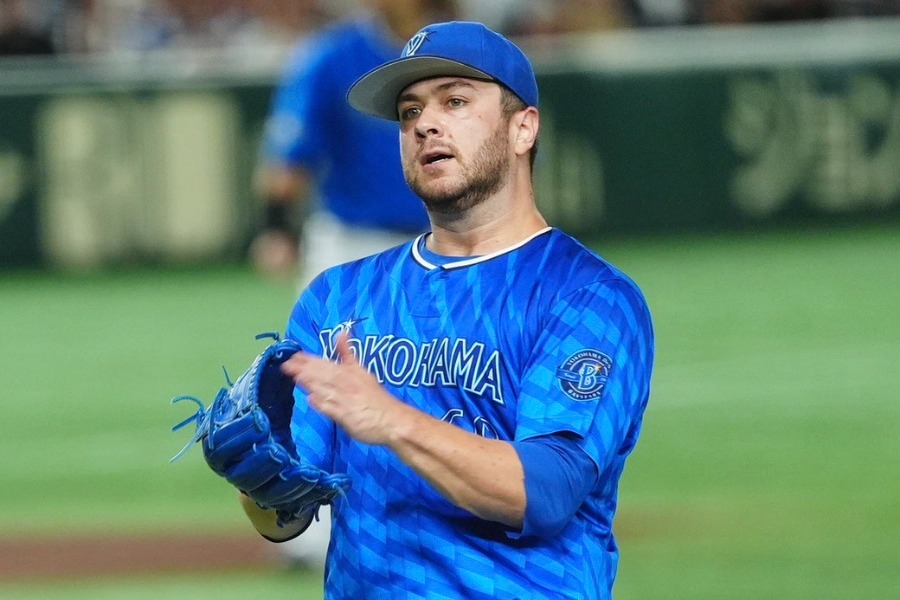 DeNA時代のアンソニー・ケイ【写真：小林靖】